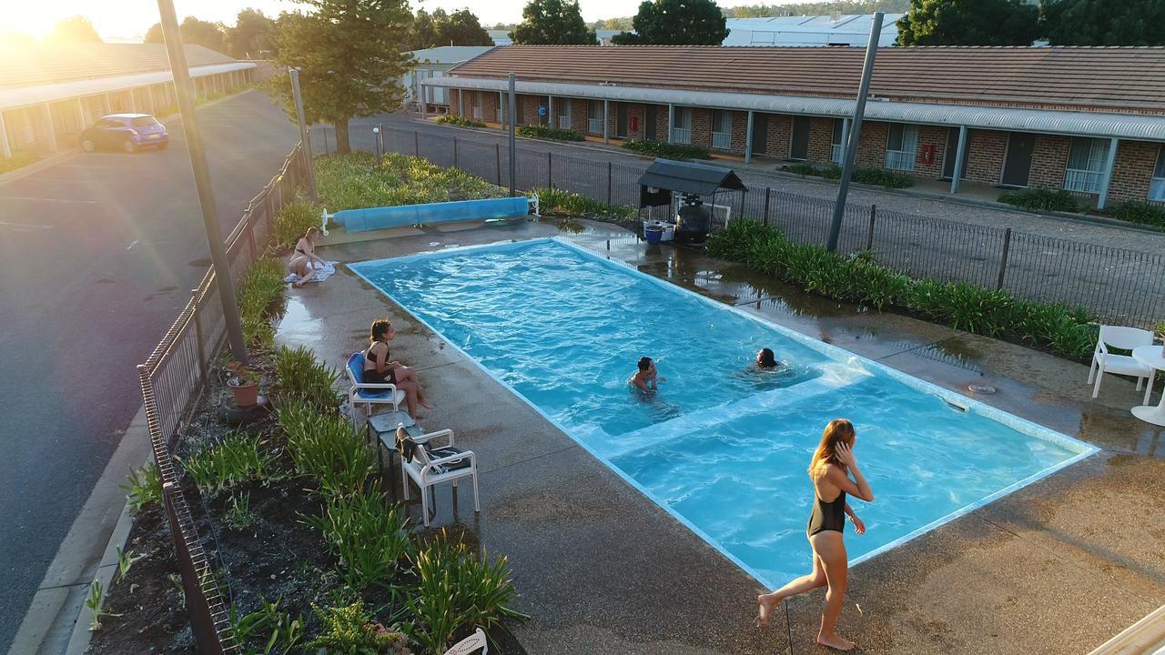 Exies Bagtown Motel Griffith Exterior foto